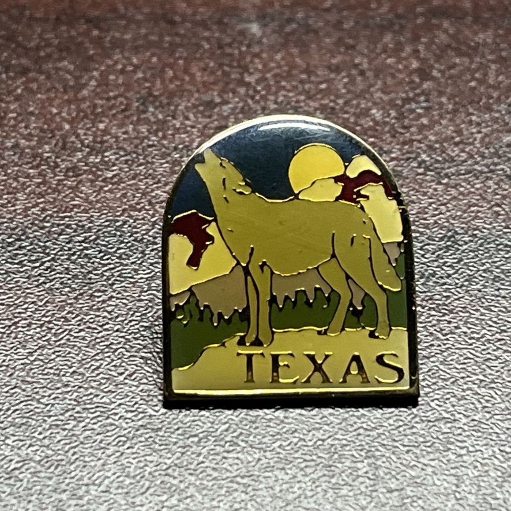 State Of Texas Howling Wolf Full Moon Lapel Hat Pin‎